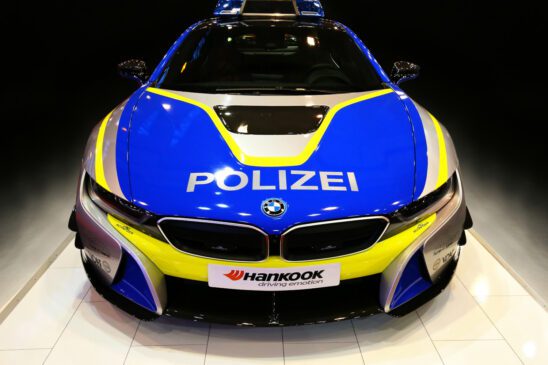BMW i8 AC Schnitzer von TUNE IT! SAFE! in Polizei-Optik auf der Essen Motor Show 2018 - Foto: Peter Kraaibeek