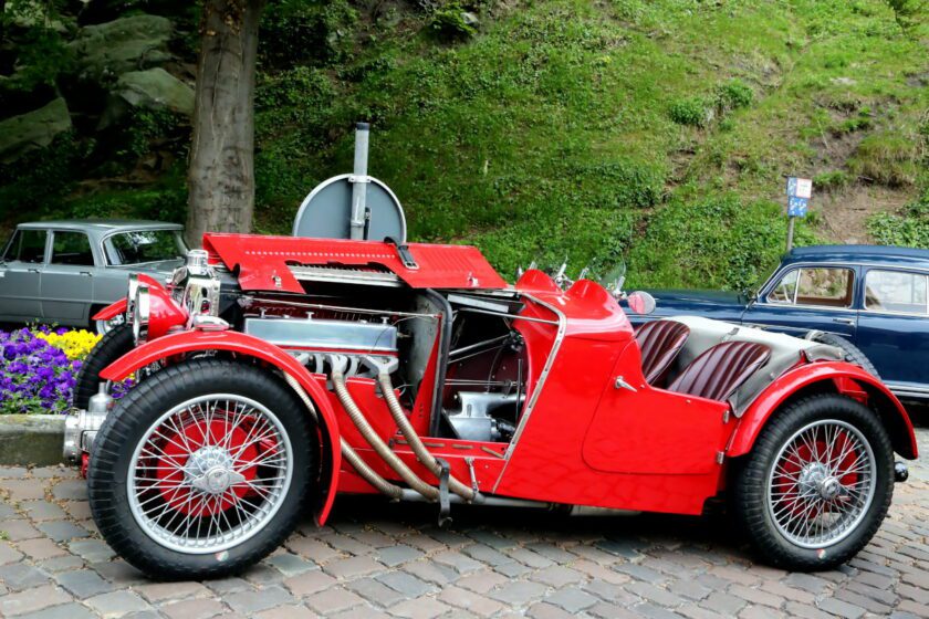 MG J-Type photo by Peter Kraaibeek